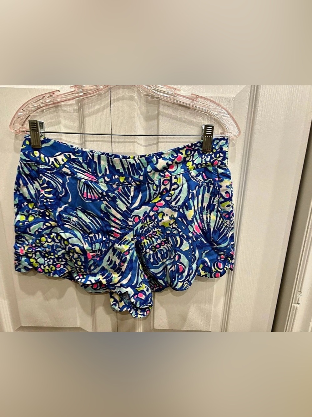 Lilly Pulitzer Dahlia Shorts Dahlia Printed Scallop Shorts Blue & Green Medium